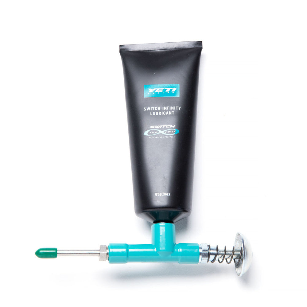 Yeti Grease Gun Turq Filled Complete