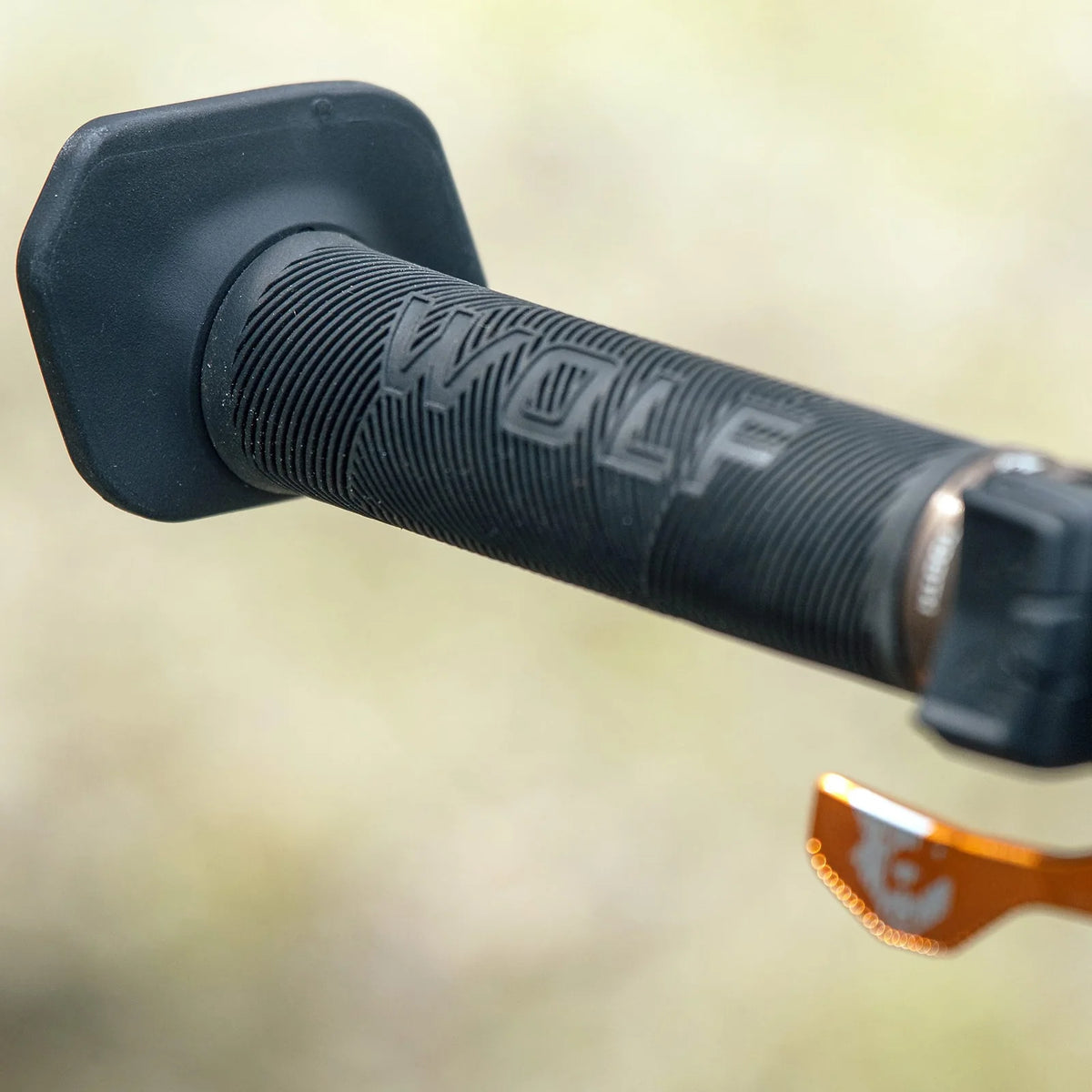 Wolftooth Locked-In Bar End
