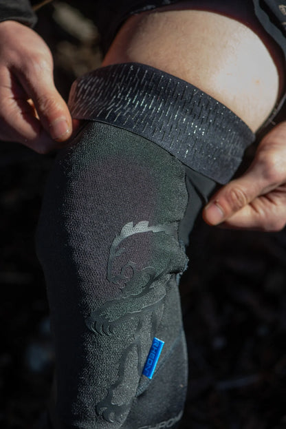 Chromag Shift Knee Pads
